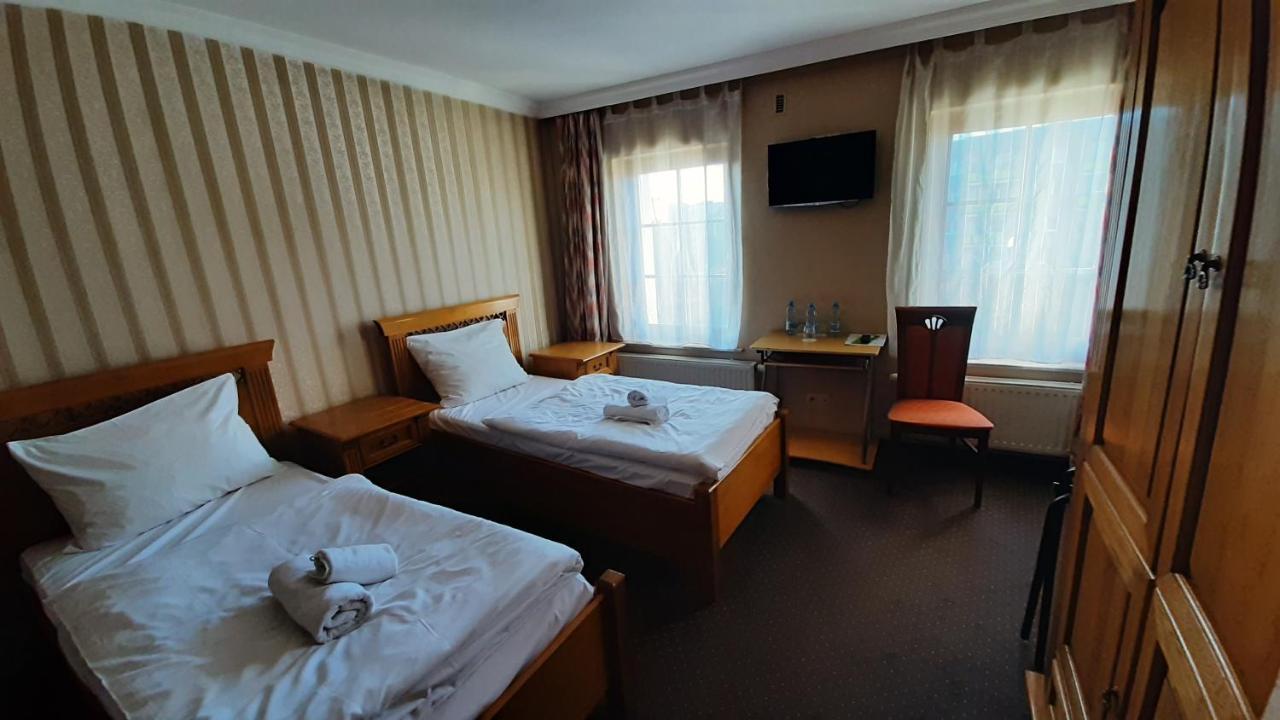 Hotel Jankow Żary Exterior foto